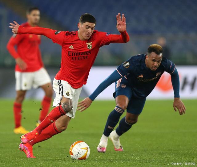 包含本菲卡窗口期回应争议，志在法甲名次提升，目标明确，数据趋势出现新变化的词条