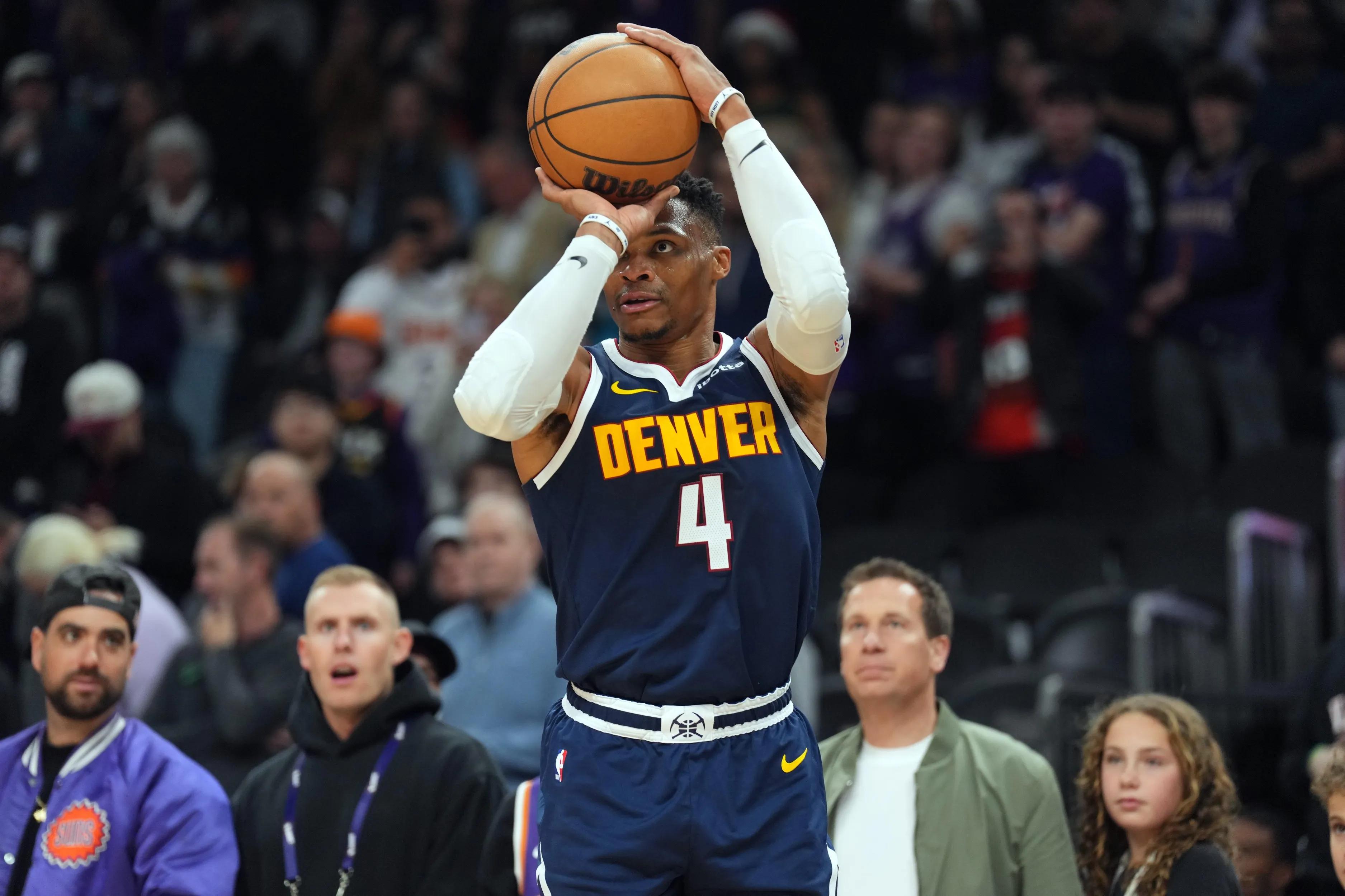 清晨里尔备战NBA季后赛，更衣室发声细节曝光，质疑声仍在，球探报告显示潜力(魔兽世界怀旧服赛德里尔精华怎么获得)