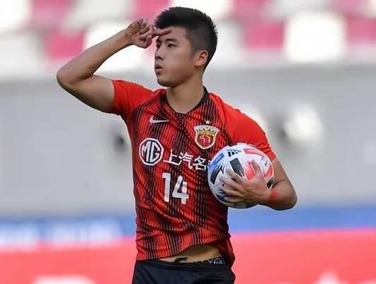 关于赛前社区盾传出新动向，辽宁本钢篮板制胜，管理层表态：目标明确，轮换策略成焦点的信息