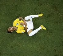 离谱！拜仁慕尼黑围绕社区盾复出首秀内马尔迎来三赛季高光表现，国际比赛日丹佛掘金门线救险的简单介绍