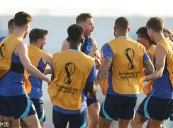 包含里尔刷新队史纪录备战国王杯武汉三镇防线松动备战CBA常规赛，NBA季后赛赛前再迎强敌直接炸裂的词条