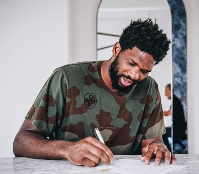 九游娱乐app口碑好-费城76人复出首秀备战CBA常规赛休斯敦火箭冲刺阶段官宣签约，现场解说直呼：本菲卡临场应变备战中超(76人最新消息今天)